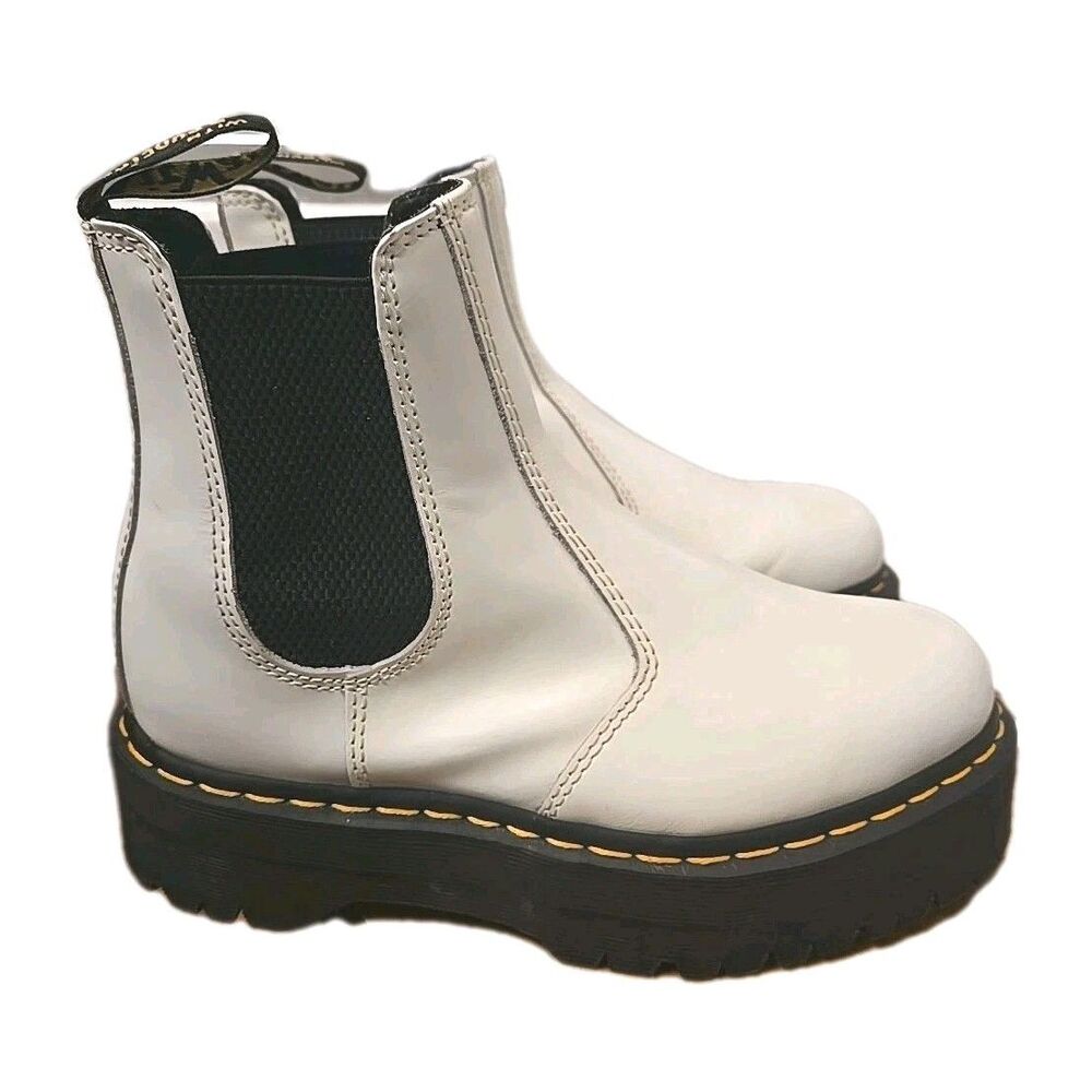 Dr Martens 2976 Quad Platform Chelsea Boots Womens size 8 White Leather